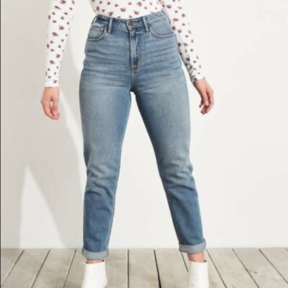 Ultra High Rise Mom Jean